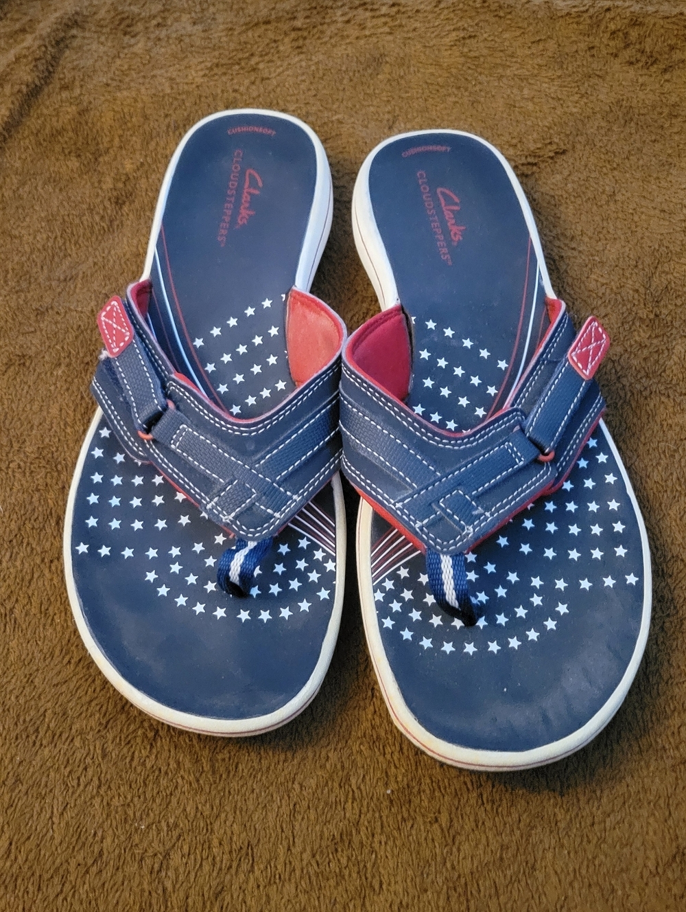 Clark Cloudsteppers Blue and Red Flip Flop Sandals. Very Good Condition. Size 10